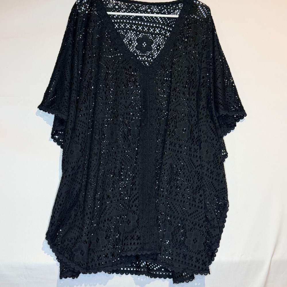 Black Crochet Lace Poncho V-Neck Geometric Open Knit Beach Cover Up Top